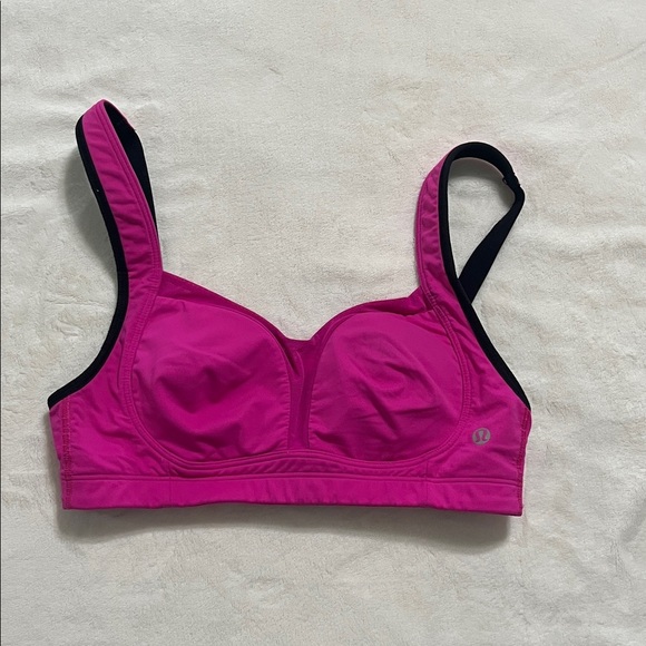 Lululemon Ta Ta Tamer II (C-DD cup)
Paris Perfection - Picture 5 of 10